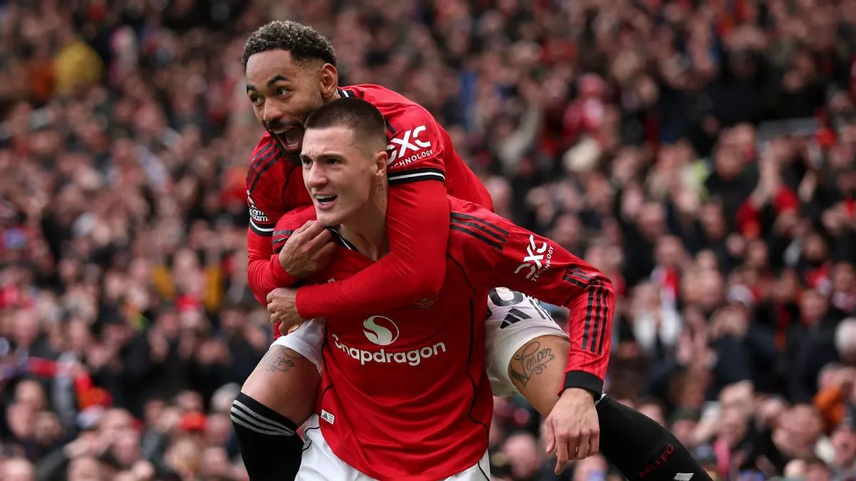 Man united vs aston villa: Manchester United vs Aston Villa: United Triumphs 3-1