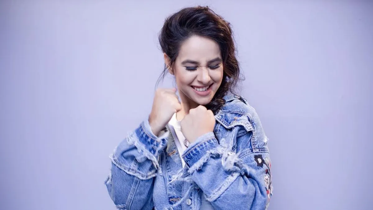Sunanda Sharma’s Concert Disrupted by Fan Incident