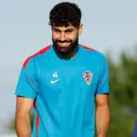 Gvardiol pens new deal - Manchester City FC